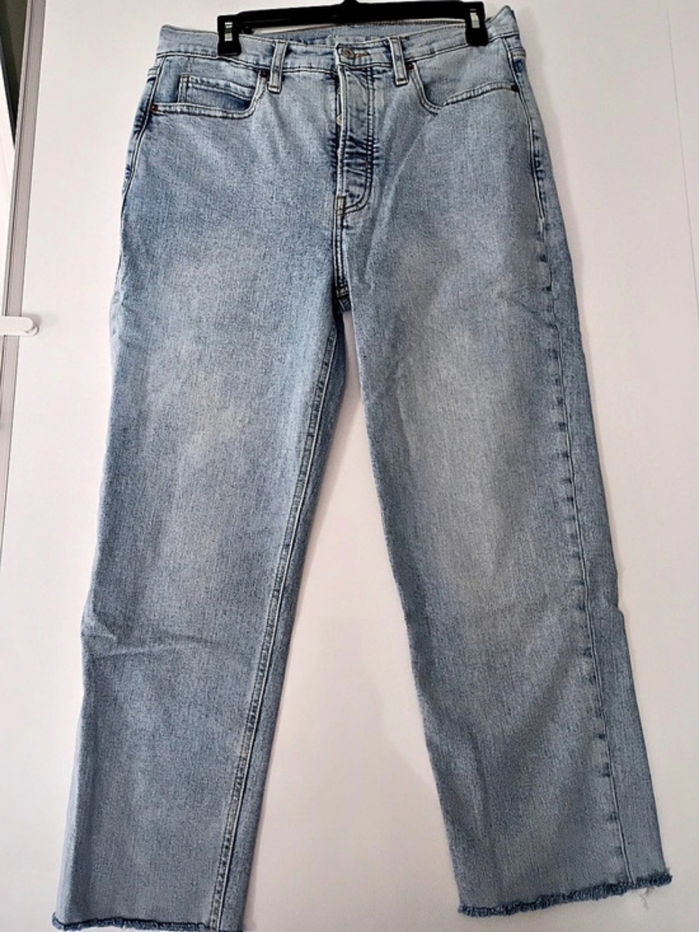 Old Navy Extra High-Waisted Sky-Hi Straight Raw-Hem Jeans
